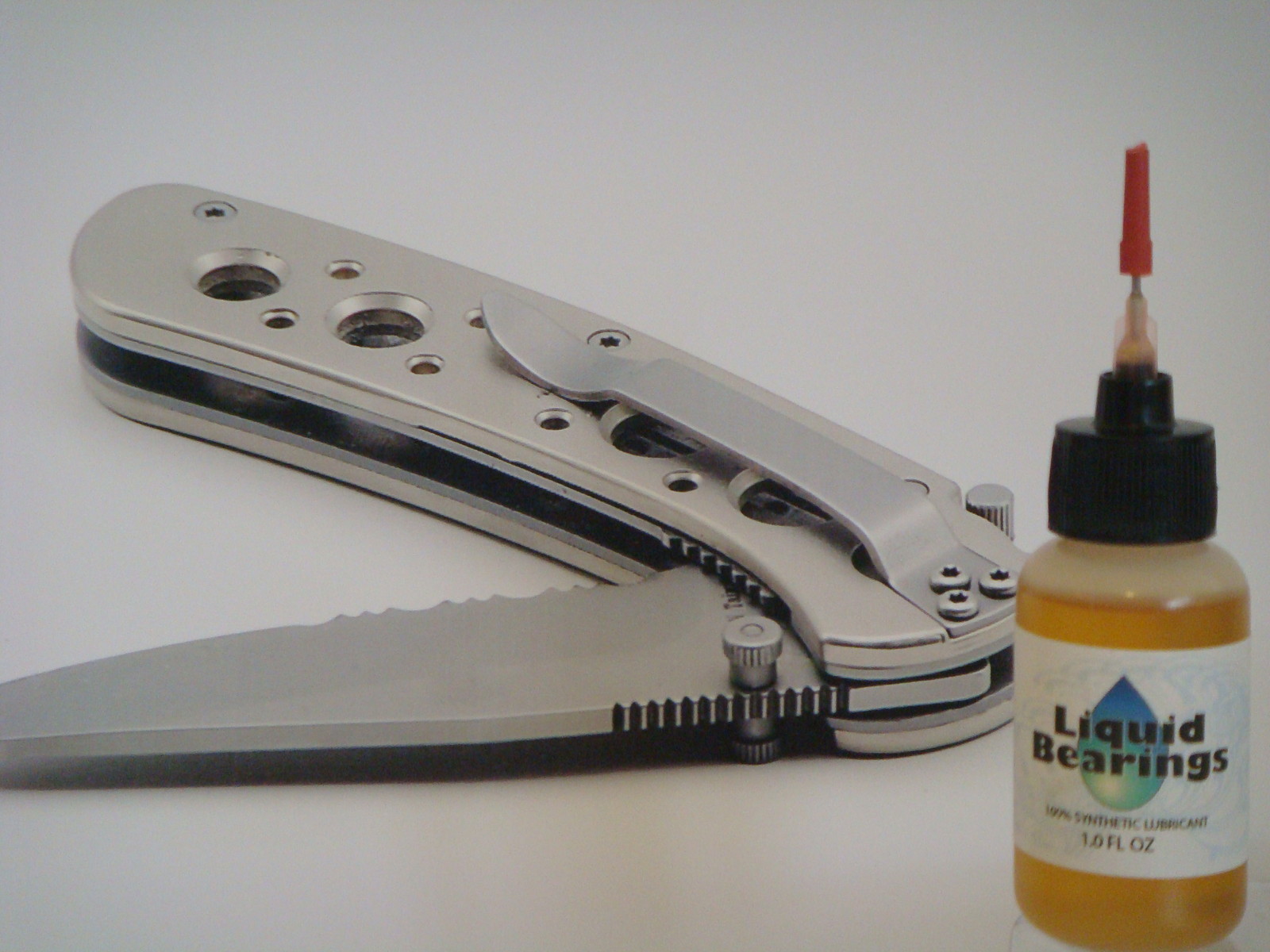 Liquid Bearings, TOP 100%-synthetic oil for Buck folding knives, rust preventive