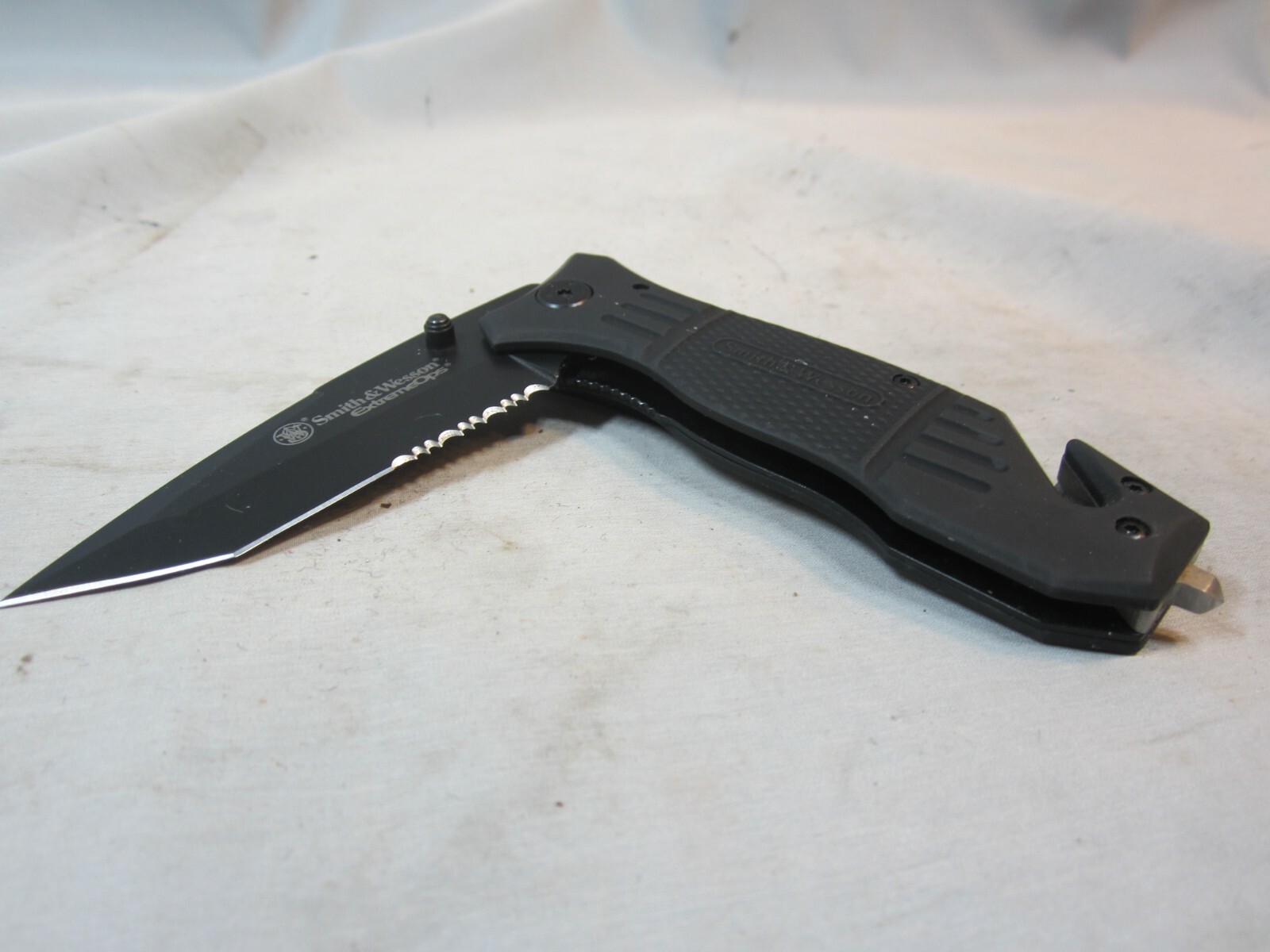 Smith & Wesson S&W SWFR2S Extreme Ops Tactical Folding Pocket Knife